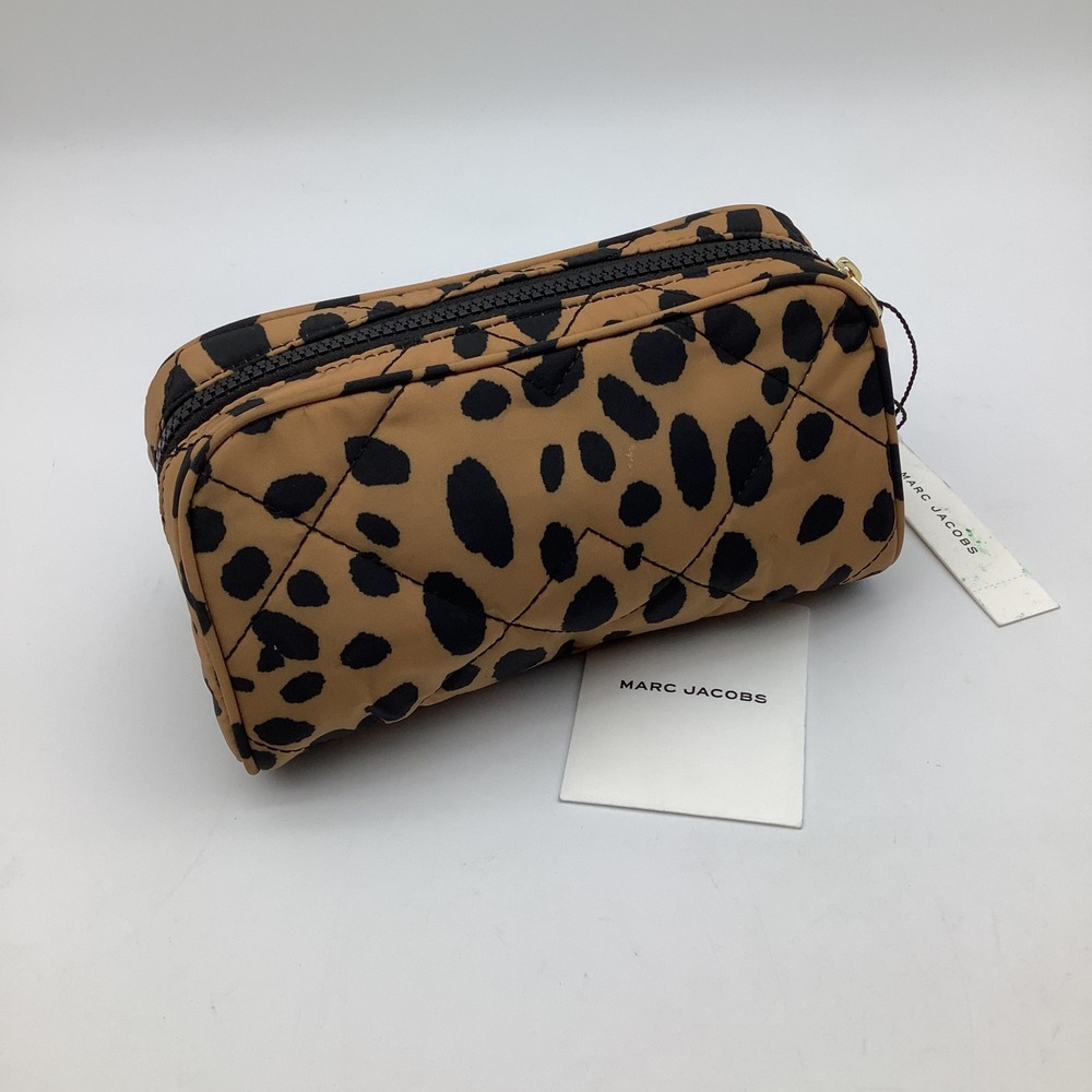 Marc Jacobs Leopard Print Quilted Nylon Cosmetic Pouch Bag Black Multi NWT - Picture 2 of 10